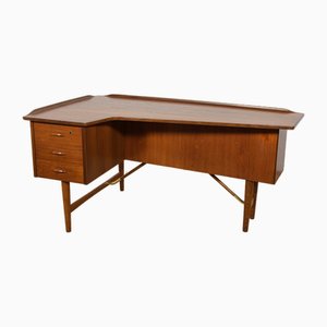 Scrivania Boomerang Mid-Century in teak di Peter Løvig Nielsen, Danimarca, anni '70