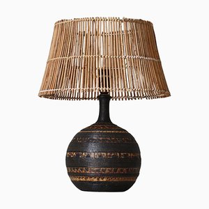 Moderne skandinavische Tischlampe aus Keramik & Rattan von Jette Hellerøe, 1970er