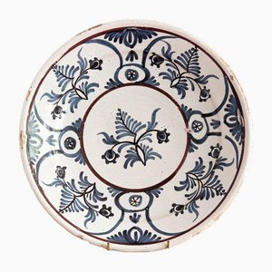 Plato de loza floral en azul y blanco de principios del siglo XIX de Vron