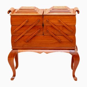 Ausziehbarer Art Deco Nähkasten aus Kirschholz