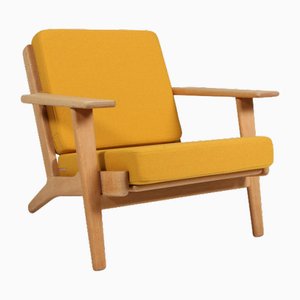 Model 290 Lounge Chair in Soap Treated Oak by Hans J. Wegner for Getama, 1970s