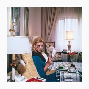 Lámina fotográfica Slim Aarons, Monocled Miss, Estate Stamped