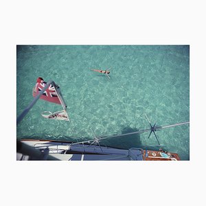 Slim Aarons, Nager aux Bermudes, Estampillé Estate Impression photo