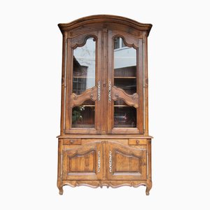 Bufet provincial francés de nogal de principios del siglo XIX