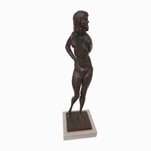 Enrico Mazzolani, Skulptur eines Mädchens, 1970er, Dunkel patinierte Bronze