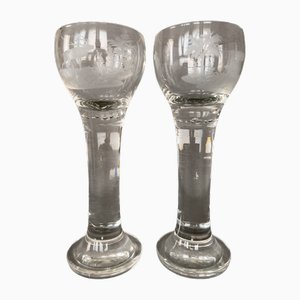 Weingläser, 18. Jh. mit säuregeätzten Szenen, 2er Set
