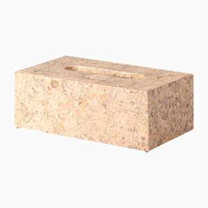 Rechteckige Taschentuchbox aus korallfarbenem Marmor von Royal Bee Design