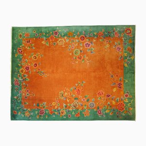 Art Deco Blumenkaskade auf leuchtend orangefarbenem Feld und smaragdgrünem Rand, 1930er