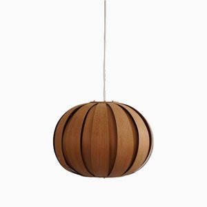 Lámpara colgante sueca Mid-Century moderna de pino de Hans-Agne Jakobsson para Ellysett, años 60