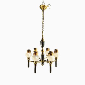 Lámpara de araña Empire de vidrio opalino blanco, metal dorado y negro con seis brazos de luz
