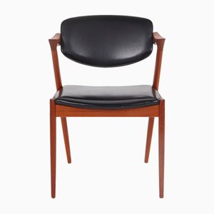 Chaise Modèle 42 en Teck et Faux Cuir Noir par Kai Kristiansen pour Schou Andersen