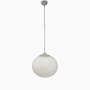 Mid-Century Hängelampe aus weißem & cremefarbenem Glas von Peill & Putzler, 1970er