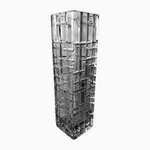 Italian Craftsmanship Hand-Cut and Hand-Polished Beveled Crystal Vase, 1970s