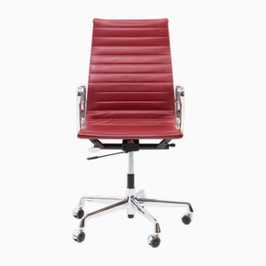 Sedia da ufficio Eames Alu Group EA119 di Vitra