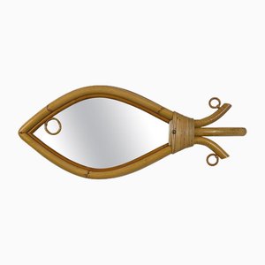 Mid-Century Spiegel in Fischform aus Bambus & Rattan, Frankreich, 1950er