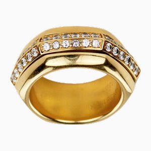 Nussförmiger Ring aus 18 Karat Gold mit Diamanten. Piaget Possession., 2000er Jahre