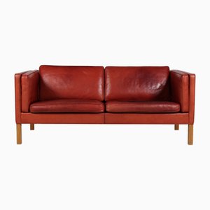 Indian Red Aniline Leather and Oak 2-Seater Sofa Model No. 2335 by by Peter Mogensen for Fredericia Furniture, Denmark, 1988