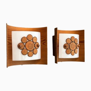 Lampade da parete in legno di pino in pino e acrilico, Scandinavia, anni '70, set di 2