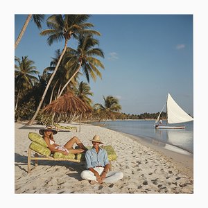 Slim Aarons, Minnie e Dru Montagu, Estate Stamped Photographic Print