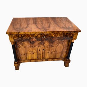 Mobiletto Biedermeier in noce, XIX secolo