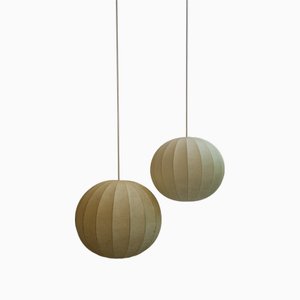 Italienische Cocoon Hängelampen, 1960er, 2er Set
