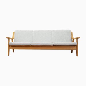 Sofá danés vintage de roble de Hans J. Wegner para Getama, años 60