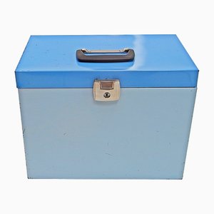 Blaue Dokumentenbox aus farbigem Metallblech
