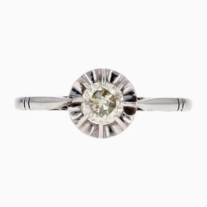 Anillo solitario francés de diamantes champán en oro blanco de 18 kt, años 30