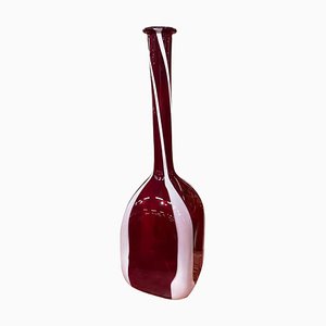 Modernist Red and White Tall Murano Glass Bottle Vase attributed to Carlo Moretti, 1980s
