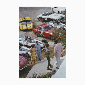 Slim Aarons, Bahamas Speed Week, Impresión digital tipo C con sello familiar
