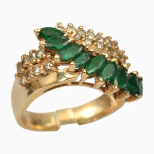 Anello in oro con smeraldi e diamanti, fine XIX secolo