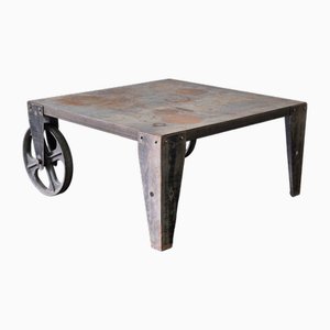 Table Basse Brutaliste Industrielle en Acier