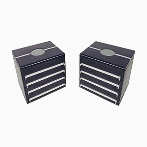 Mesitas de noche era espacial de cromo y cuero al estilo de Luigi Massoni, años 70. Juego de 2