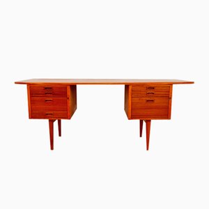 Dänischer Mahagoni Schreibtisch von Gunni für Omann Jun, 1950er