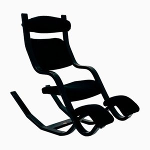 Poltrona a dondolo Gravity Mid-Century in tessuto nero di Peter Opsvik per Stokke, anni '80