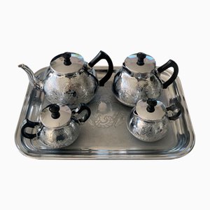 Juego de café de aluminio niquelado, años 70. Juego de 5