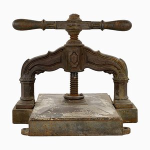 Cast Iron Binding Press