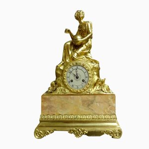 Kaminuhr aus vergoldeter Bronze von Gillion