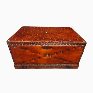 Kommode mit Lederbezug & Messingbeschlägen, 1870er