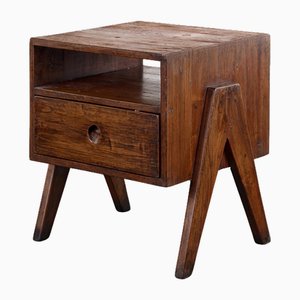 Alacena PJ-R-09-A de Pierre Jeanneret, años 50