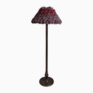 Lampada da terra Art Déco con base in ottone patinato e paralume floreale fatto a mano di Lamplove, Germania, anni '30