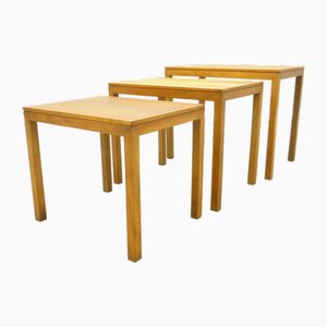 Tavoli ad incastro Bauhaus in noce, anni '30, set di 3