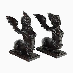 Quimeras antiguas de madera tallada. Juego de 2