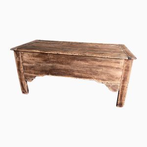 Grande Commode à Couverture Antique en Chêne