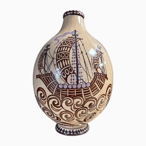 Jarrón Art Déco con galeones de Henri Delcourt and Boulogne Sur Mer, años 20
