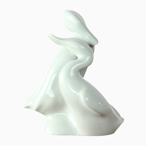 Weiße Mid-Century Porzellanstatue der Liebesenten von Royal Dux Czechoslovakia, 1960er