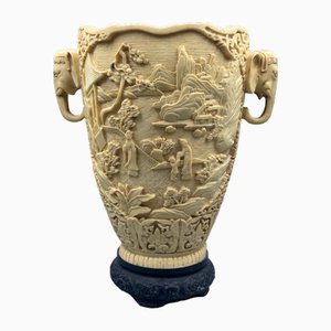Große chinesische Vase aus geschnitztem Harz, 1930er
