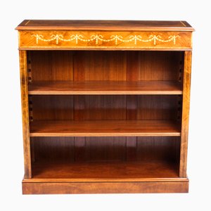 Offenes Vintage Sheraton Revival Niedriges offenes Bücherregal aus Nussholz