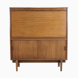 Secreter de Beaver & Tapley