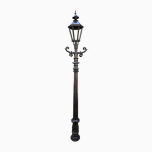 Lampada in ghisa con lanterna in ghisa